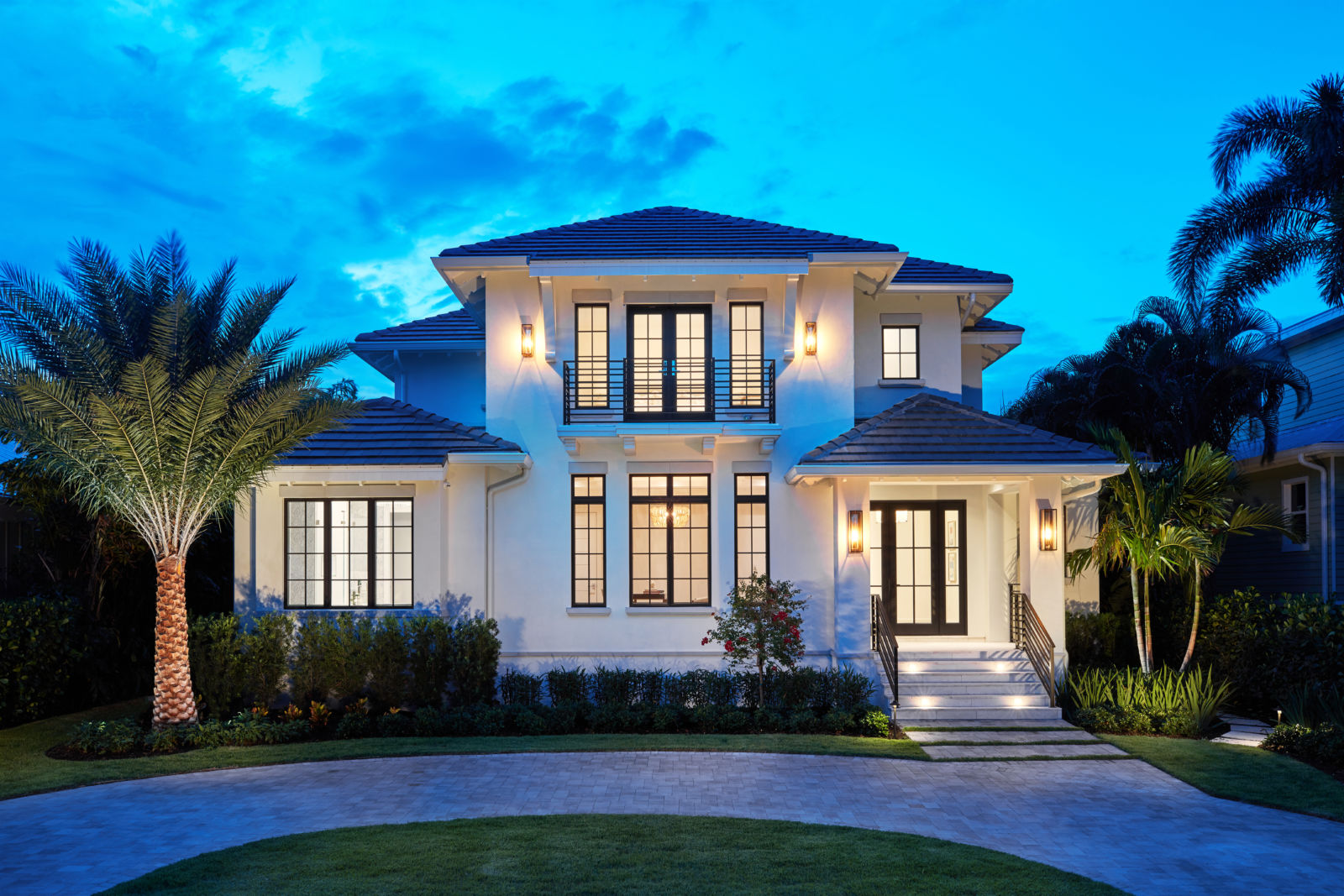 Waterside Builders Completes New Downtown Cottage In Olde Naples
