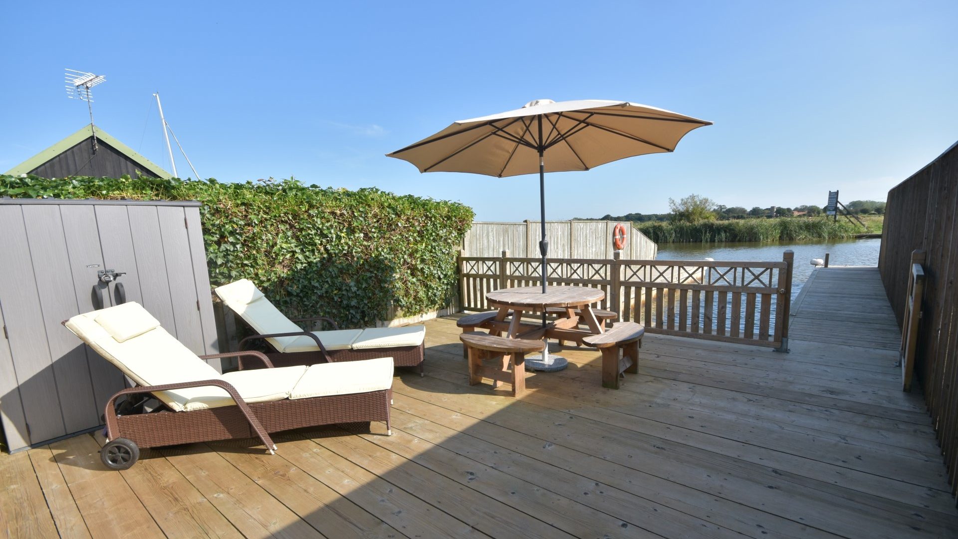 Character Property on the Norfolk Broads Waterside Estate Agents
