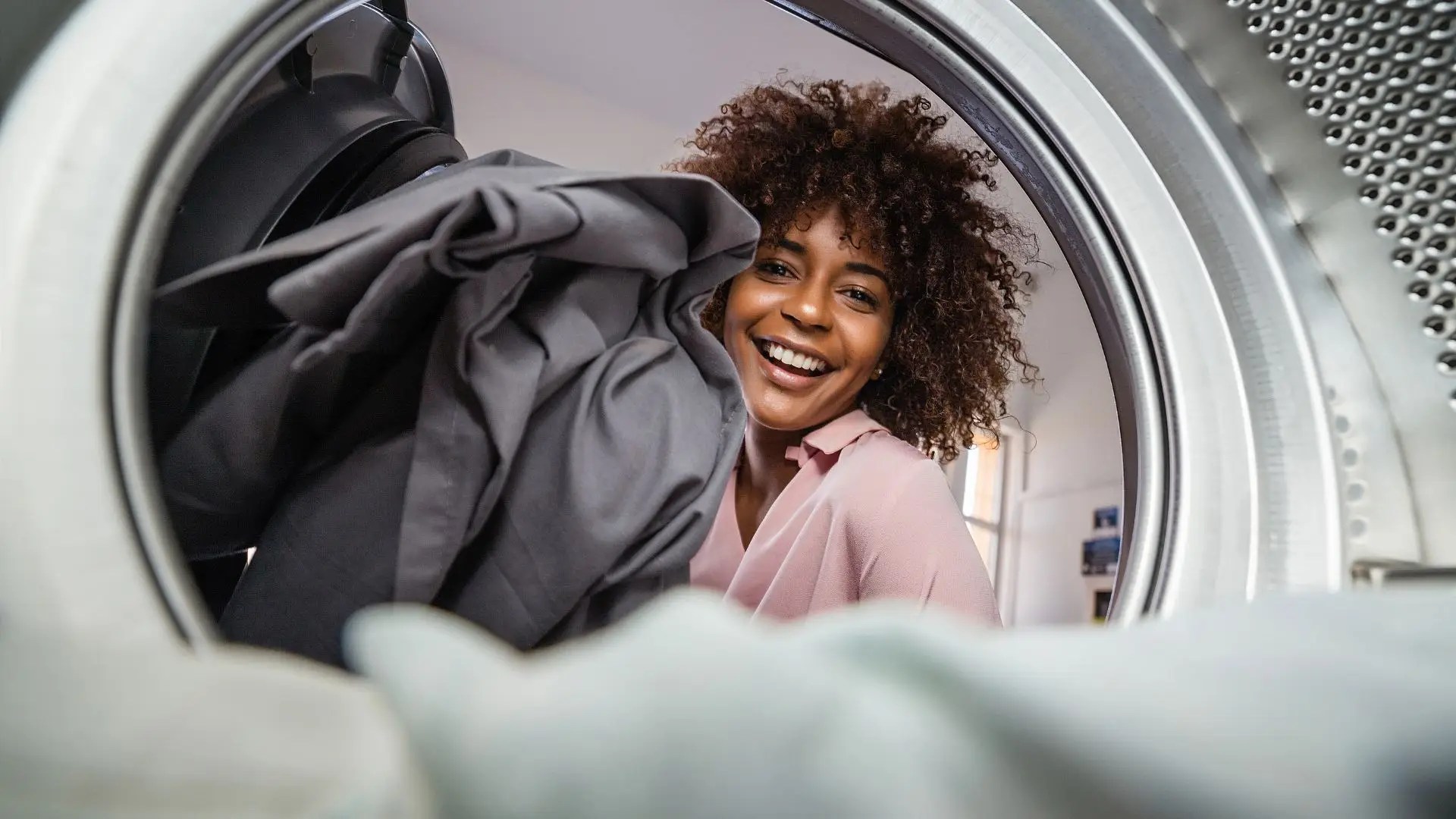 How to Maximize Efficiency with SelfService Laundry Machines Top Tips to Have Clean and Fresh