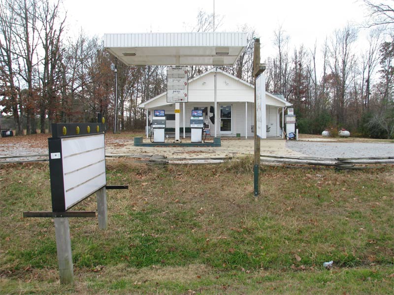 For Sale Wayne County Bank Waynesboro, TN Hohenwald, TN Clifton