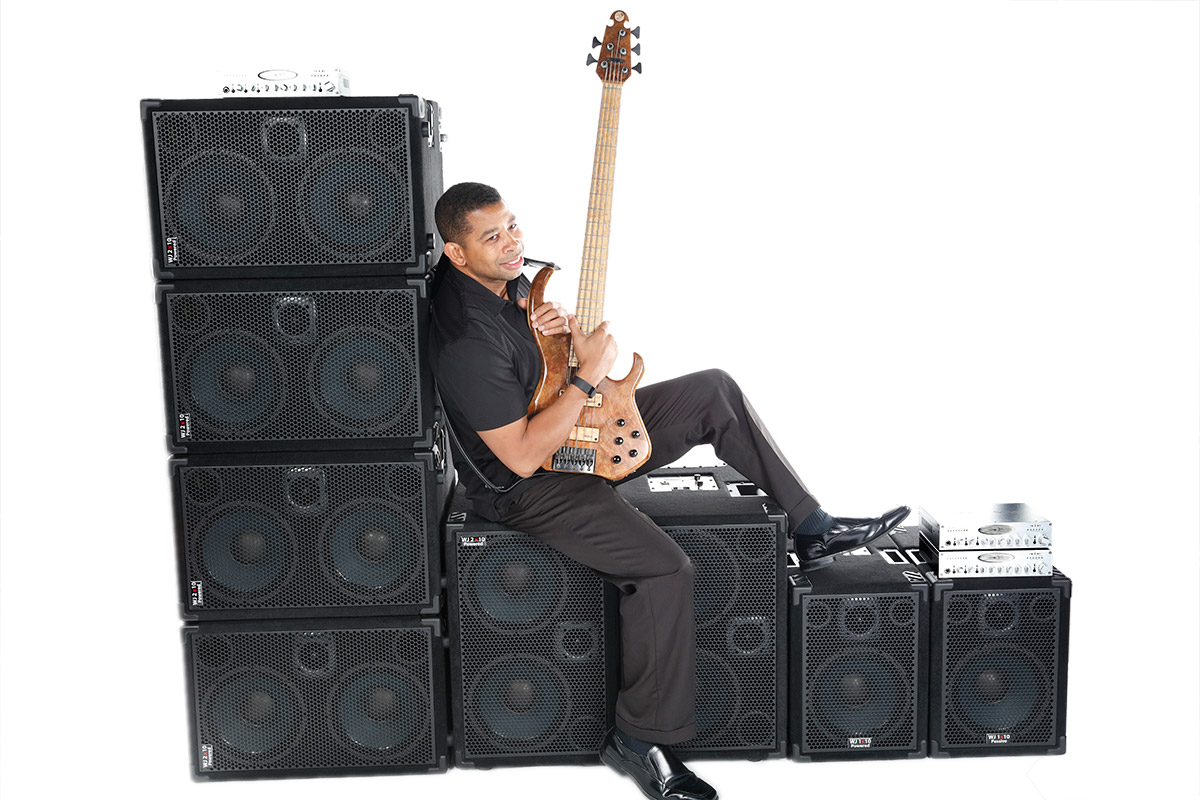 Bass player David Dyson uses a Wayne Jones AUDIO bass guitar rig