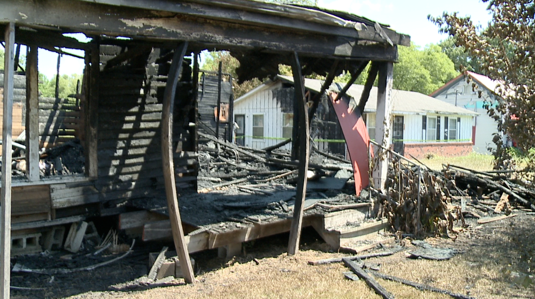 Gibson Co. firefighters treated for dehydration after battling 2 fires