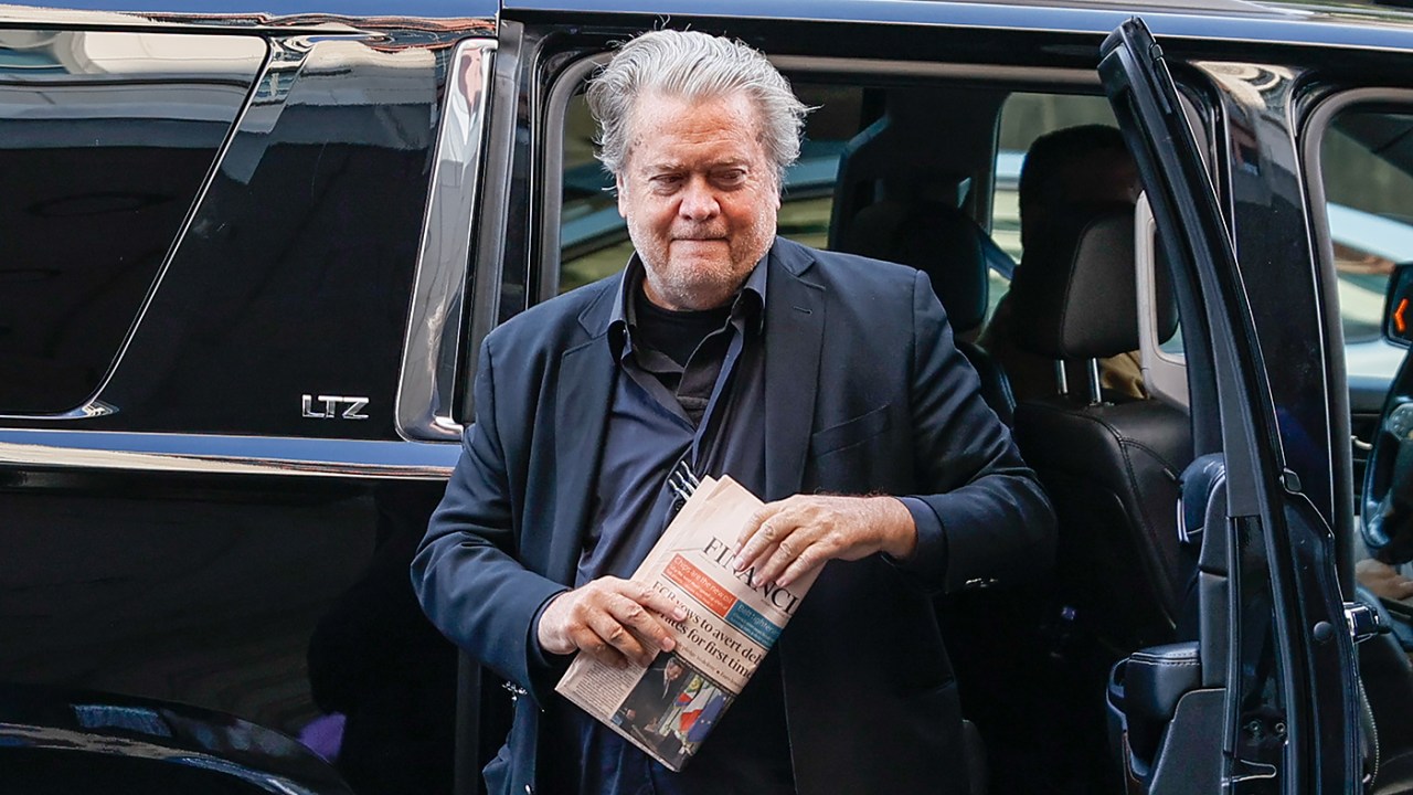 Bannon sentence delayed amid appeal