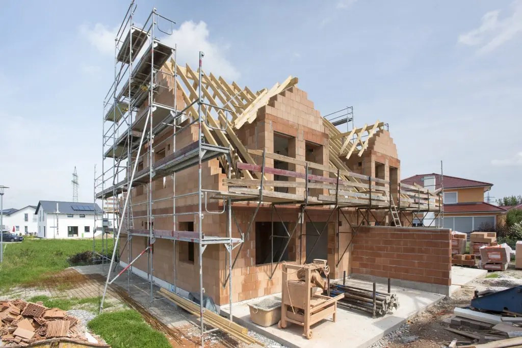 Restrictive Covenants A Short Guide For Homeowners by Thomas Lewis