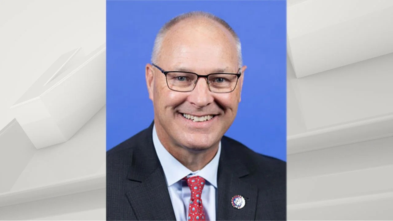 Rep. Pete Stauber endorses Trump's reelection campaign