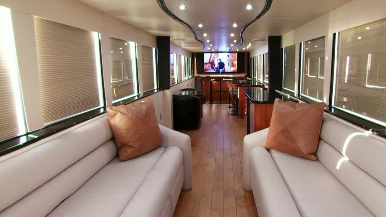 You Can Stay In Taylor Swift's Former Tour Bus For 2,000 A Night 99.