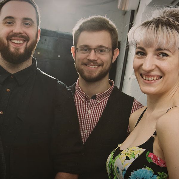 Hire a Live Party & Function Covers Band in Berkshire Chippa