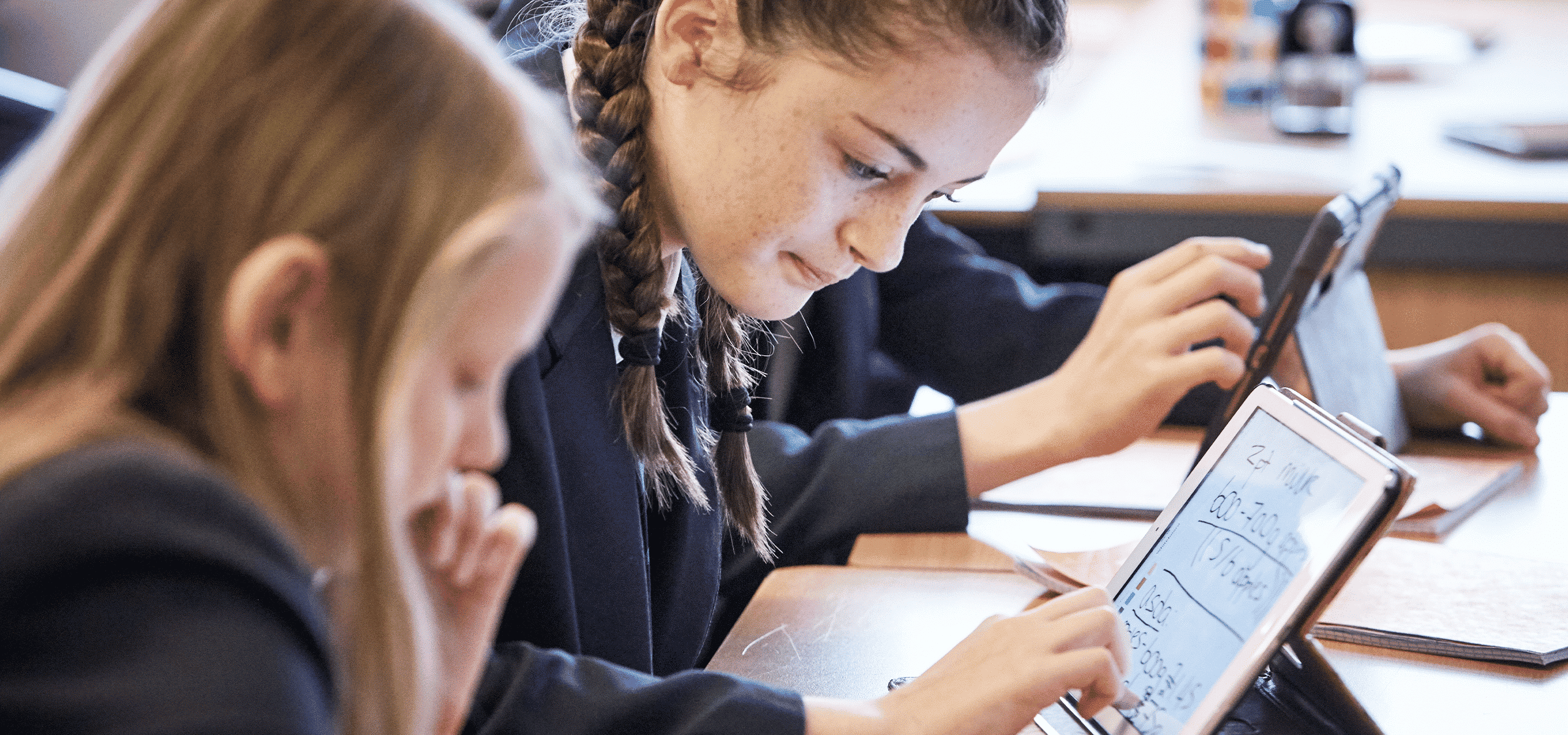 iPad in Secondary Schools Apple in Education Sync