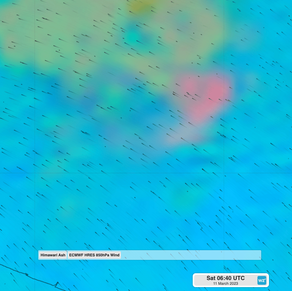 How an ash cloud mirrors mining blasts
