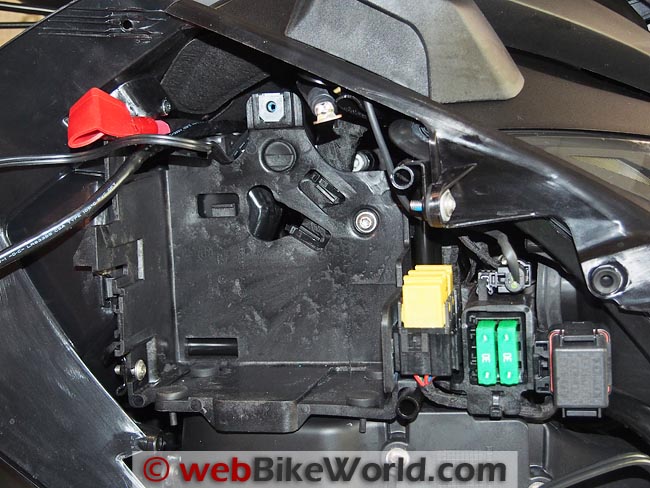 BMW C 650 GT Battery webBikeWorld