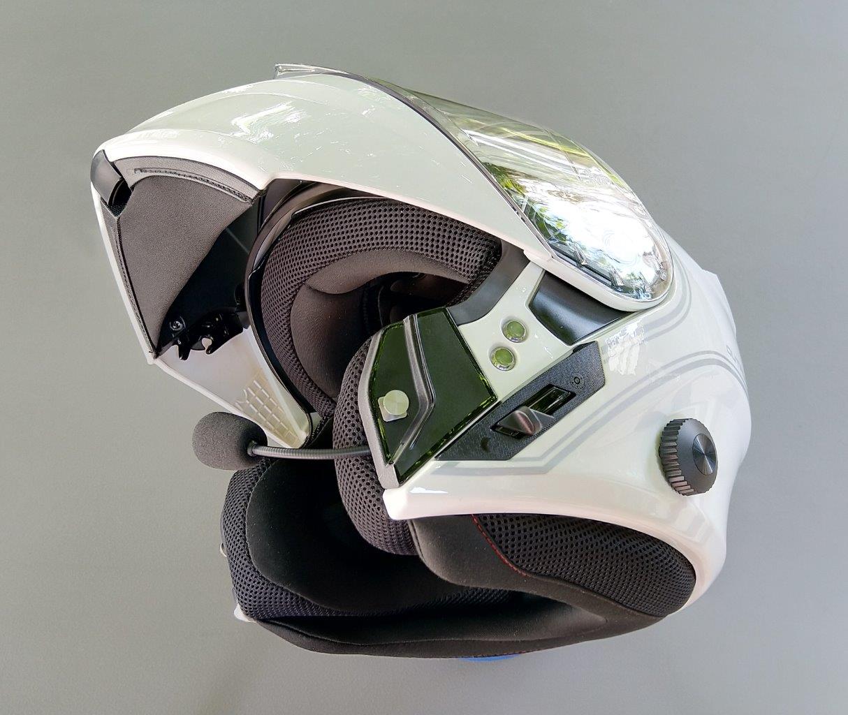 [REVIEW] Sena Outrush Modular Helmet