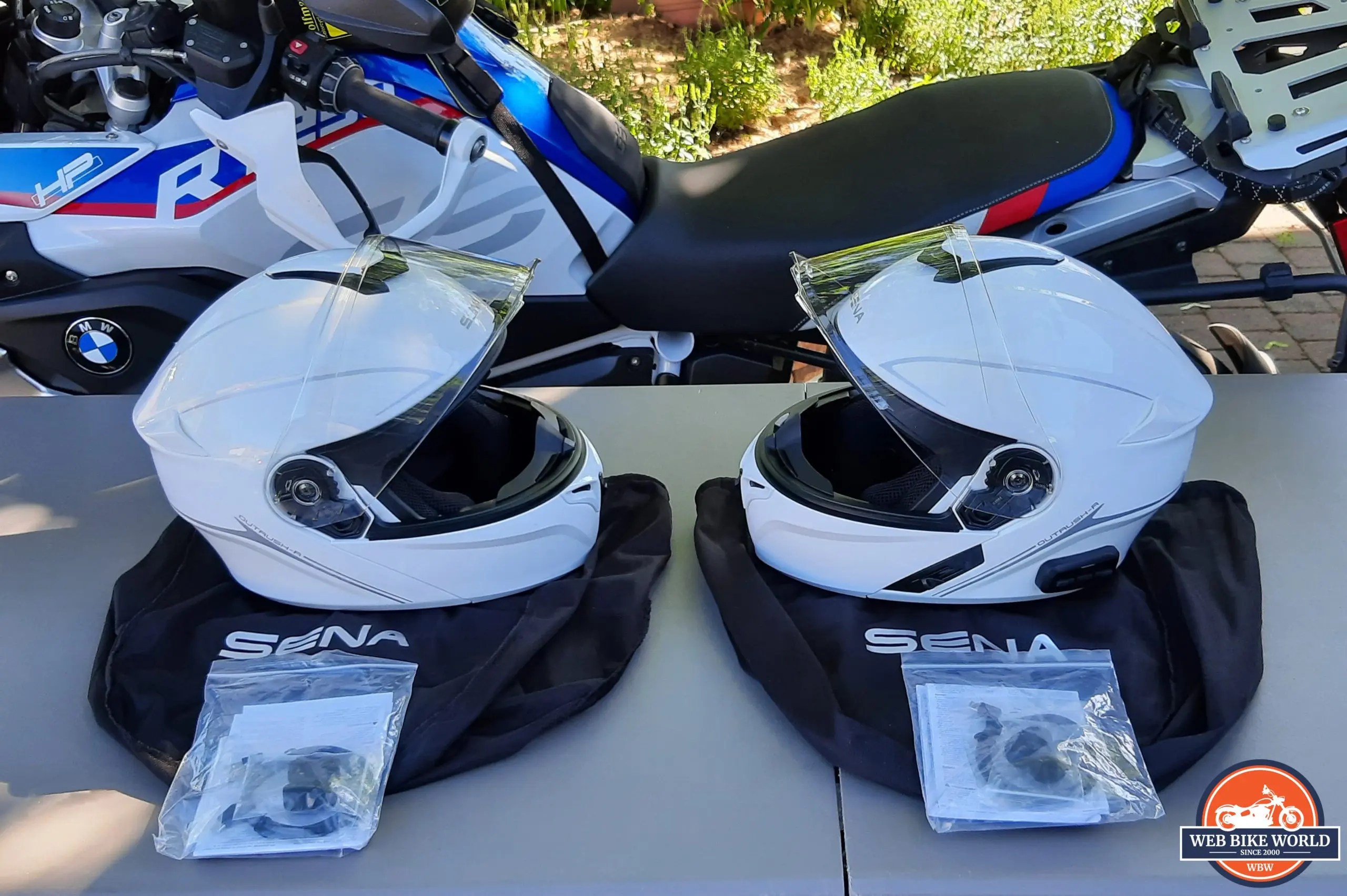 [REVIEW] Sena Outrush R Modular Helmet