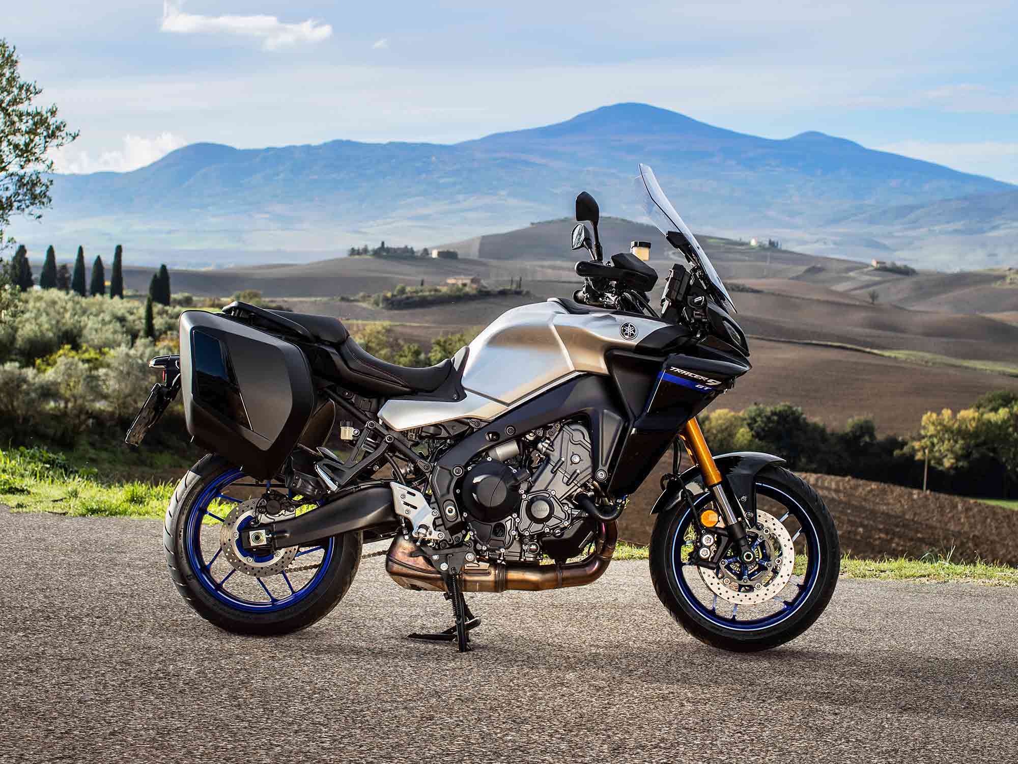 Spy Shots Yamaha Tracer 9 Shows off New Toys for 2023 webBikeWorld