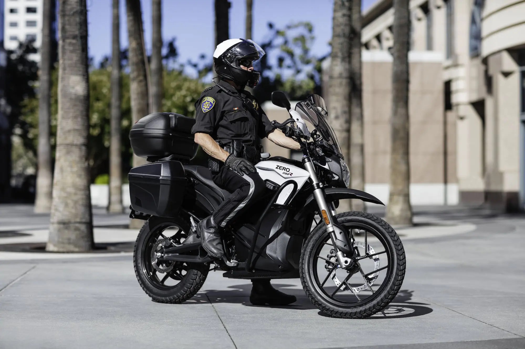 Electric Motorcycles Add Versatility to Police Enforcement webBikeWorld