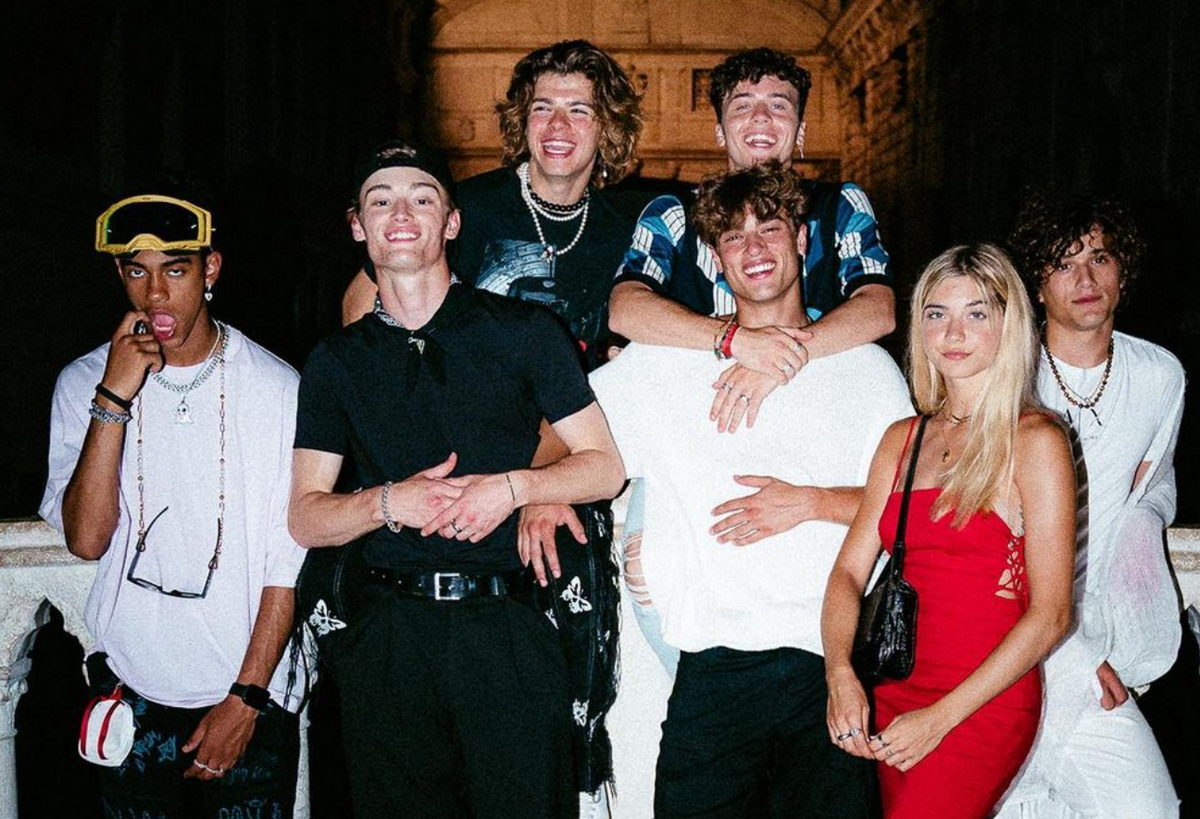 Defhouse il prima e dopo degli 8 componenti guarda il glow up!