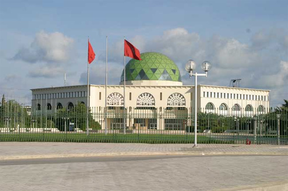 Tunisie Covid 19 Campagne De Vaccination Au Palais Des Expositions Du Kram