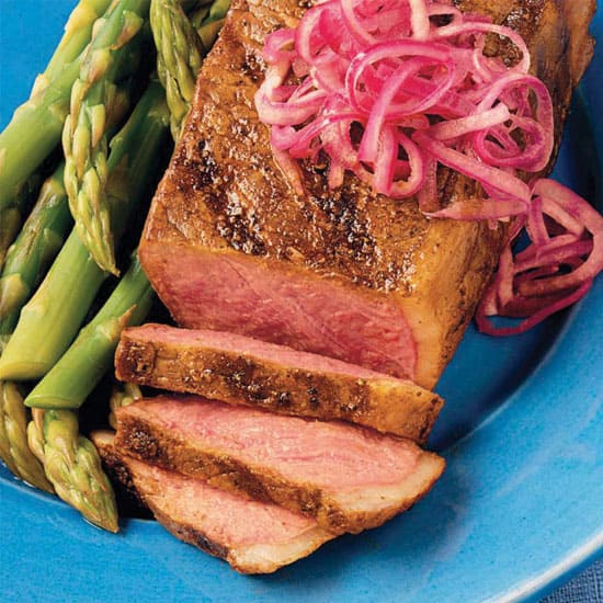 Paprika Rubbed Steaks With Pickled Onions er South Africa