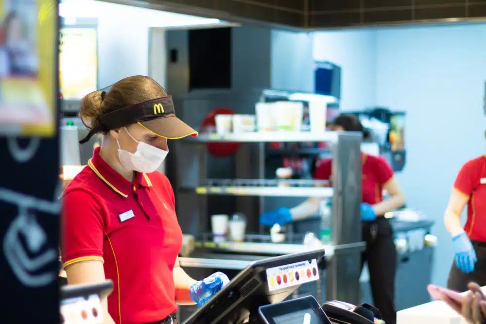 Comprendre le salaire d'un manager de mcdonald's tout ce que vous