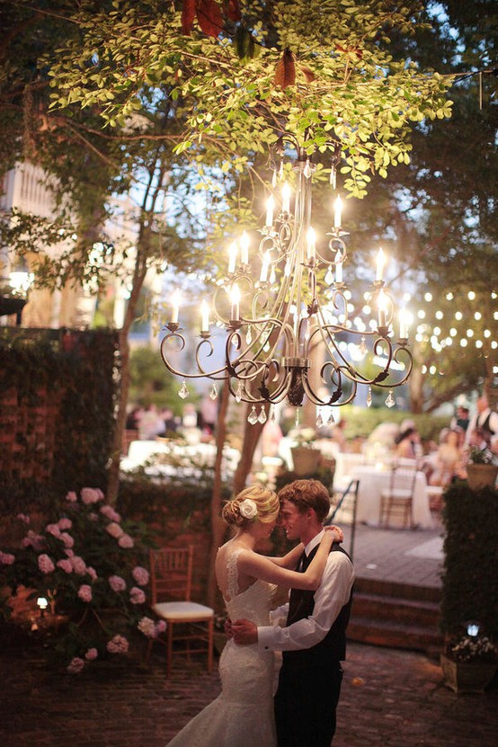 Top 8 Romantic Songs for Your First Dance Wedding Fanatic