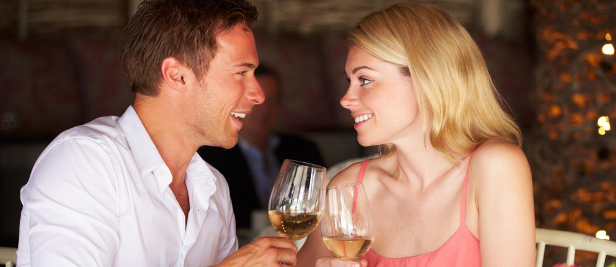 10 First Steps For Newly Engaged Couple Wedding Forward