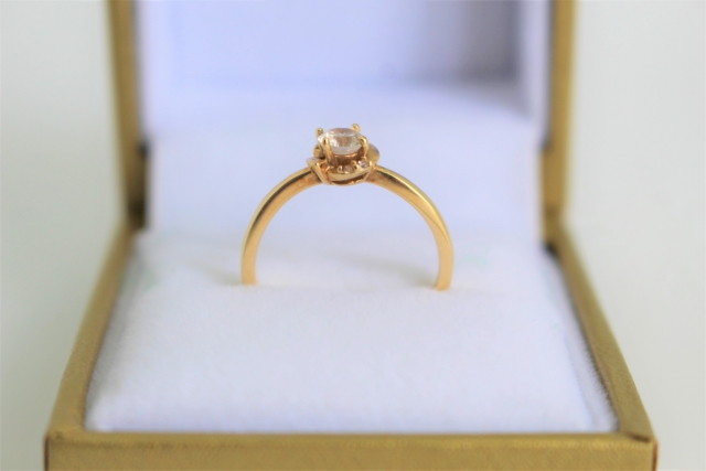 結婚指輪はいつ買うの⁉ 結婚式をしない「ナシ婚カップル」の場合 Wedding table【ウェディングテーブル】