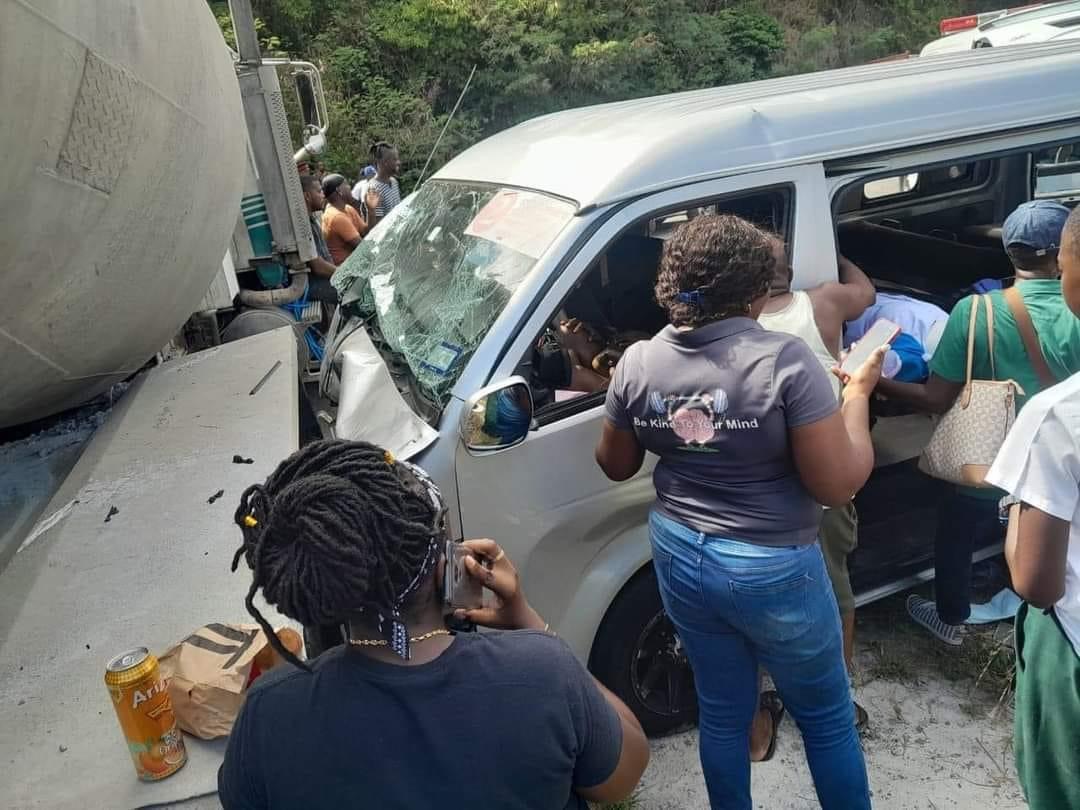 INJURIES REPORTED OUT OF VEHICULAR ACCIDENT ON THE CORINTH AREA EASTERN