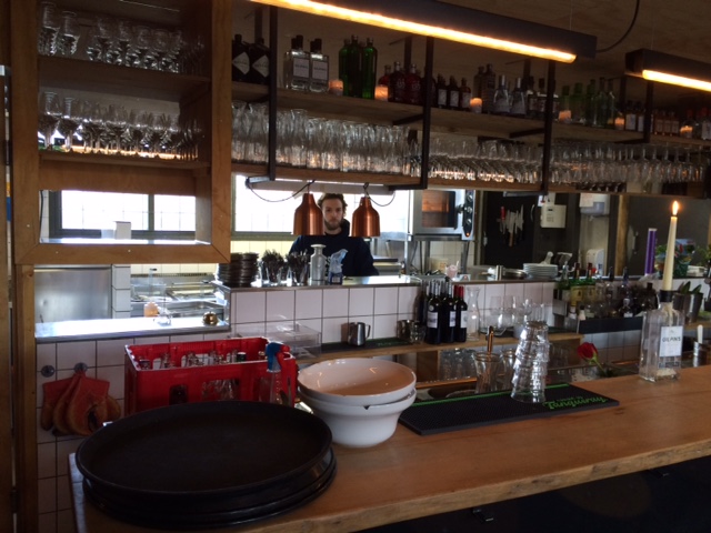 Mossel & Gin Amsterdam Niederlande Unterwegs mit Christian Fenske