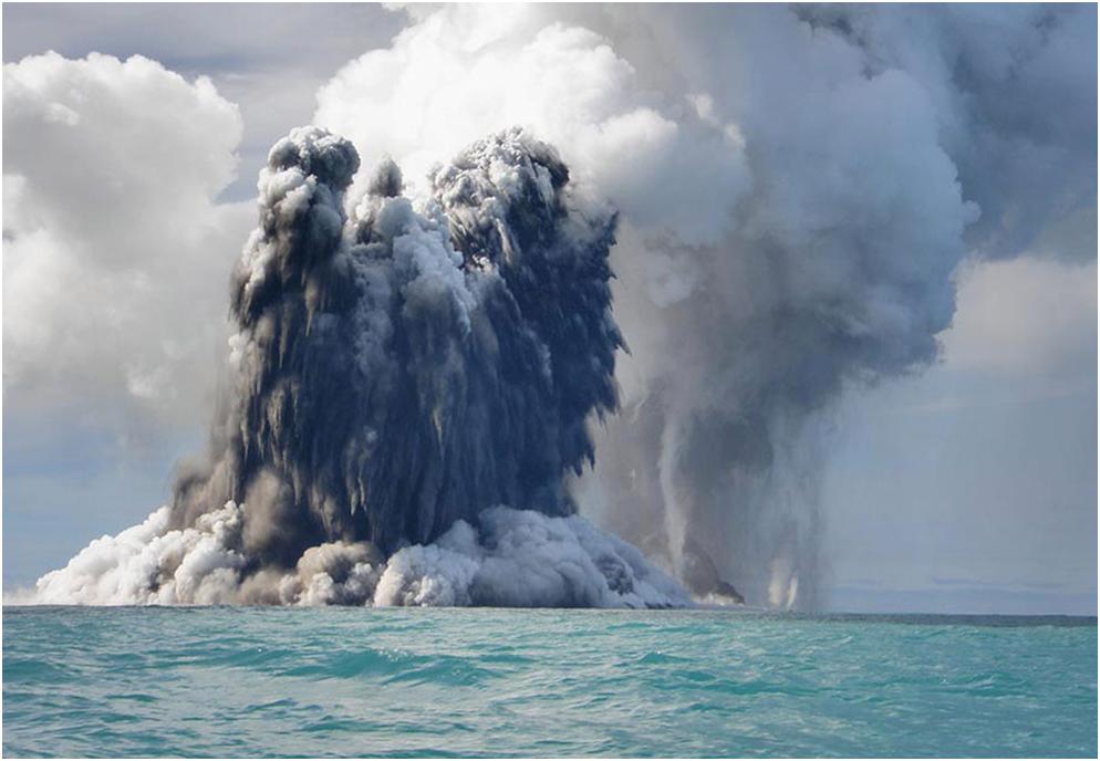 5 Most Devastating Underwater Volcanoes «