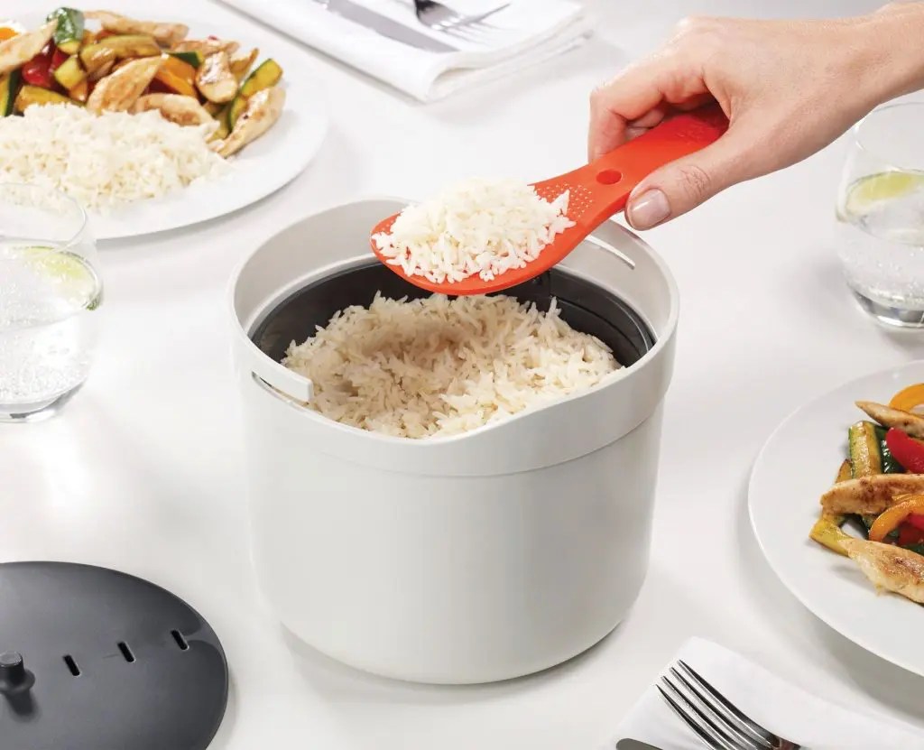 How to Cook Rice in a Microwave Rice Cooker We Know Rice
