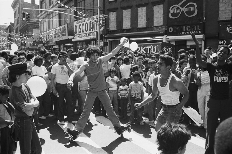 Hip Hop A brief history how it went from Bronx streets to global