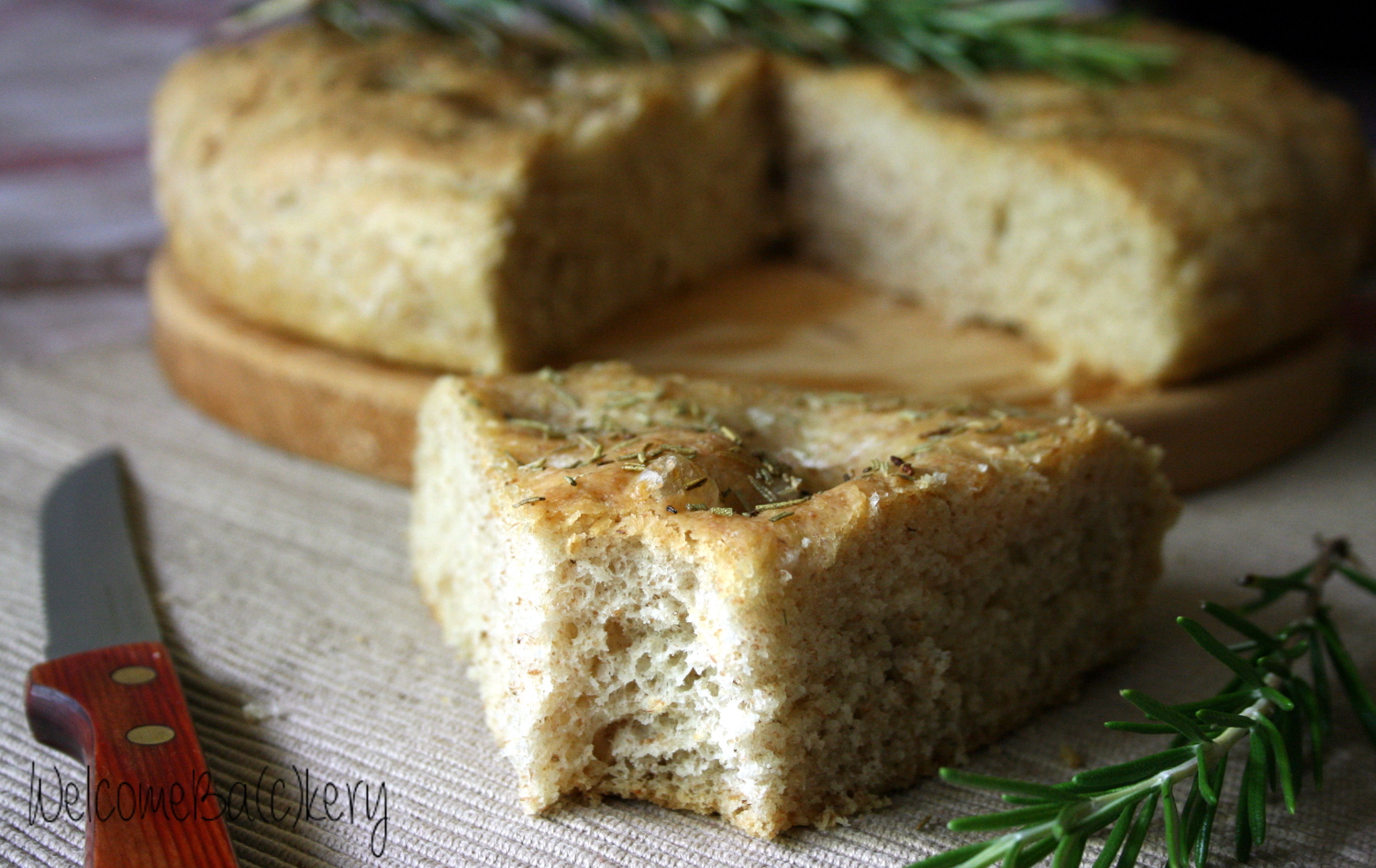 Focaccia semplice, con lievito di birra