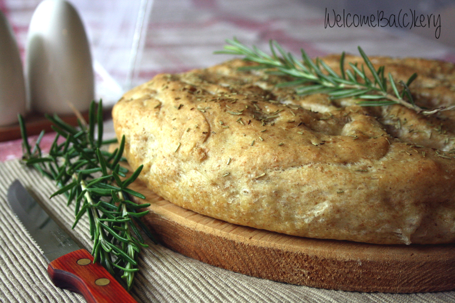 Focaccia semplice, con lievito di birra