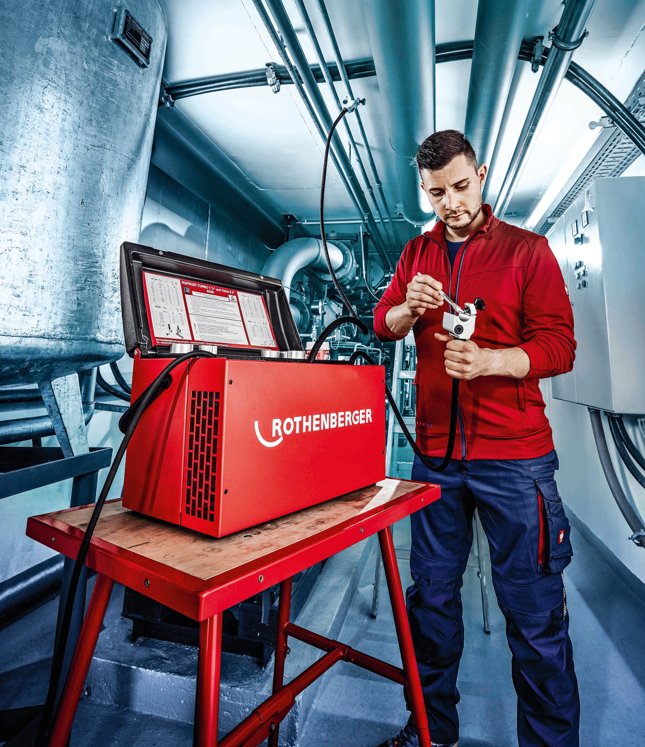 Electric Pipe Freezing Kit (1242mm Copper & 1/4"2" Iron) • Wellers Hire