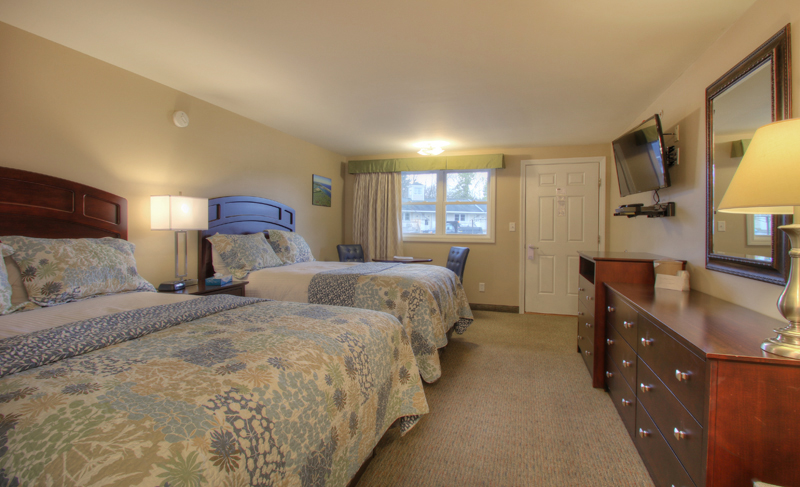 Wells Ogunquit Maine Queen Bed Guest Rooms