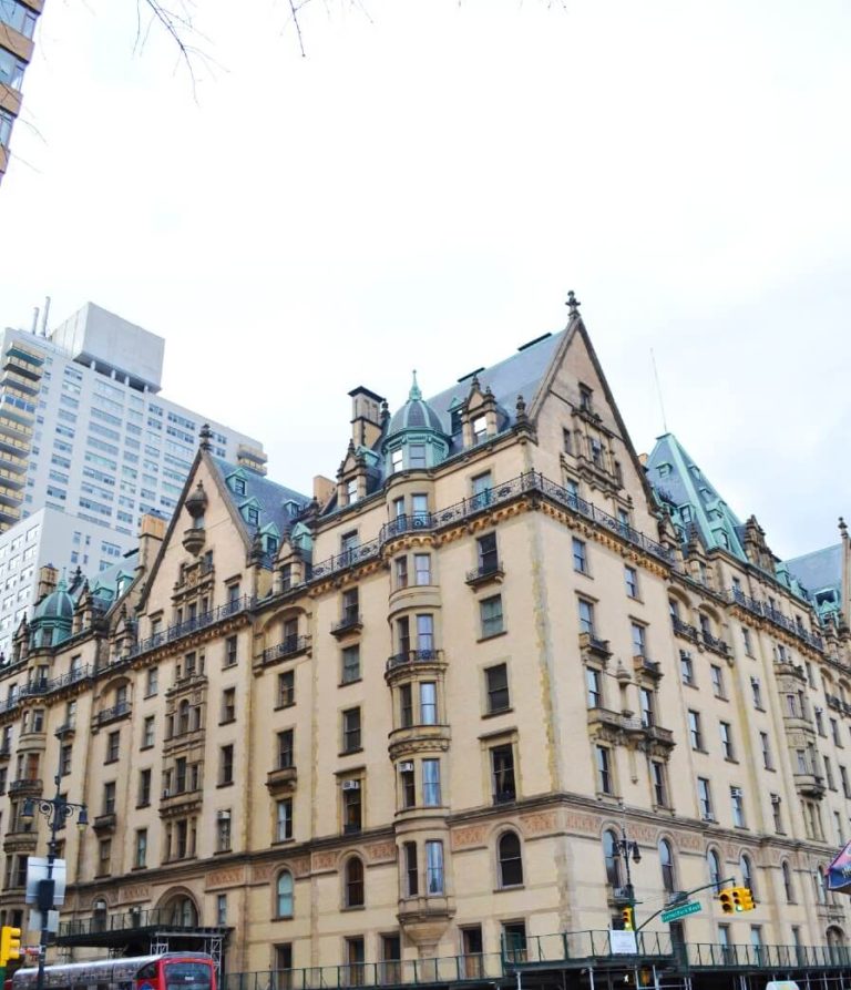 📍 El Edificio Dakota en Nueva York ubicación, curiosidades y espíritus