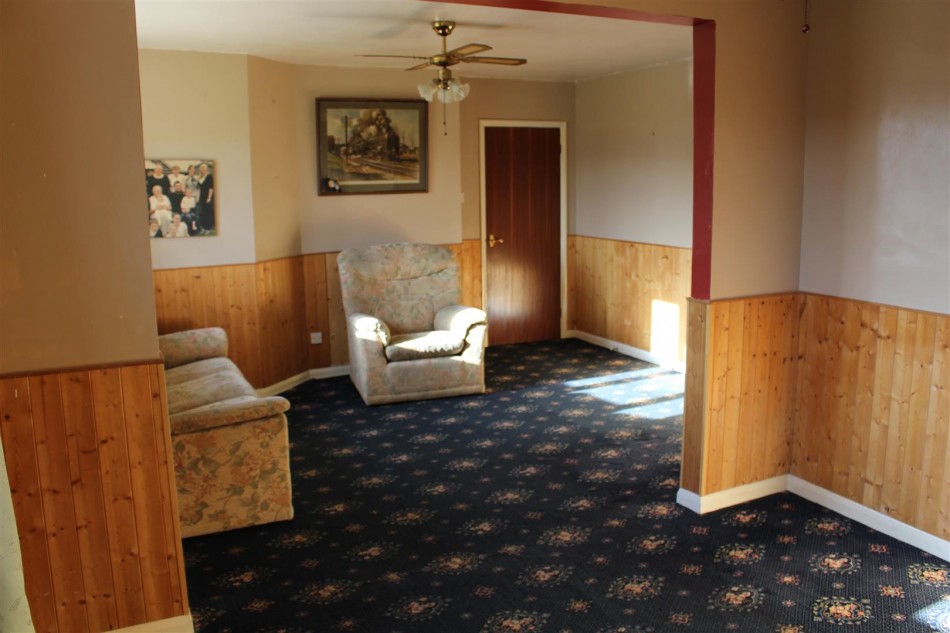 Headley Road, Woodley, Reading WentWorth Estate Agents