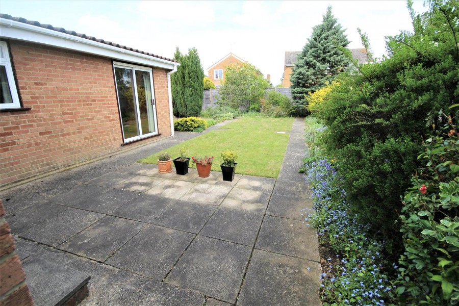 Hurst Park Road, Twyford, Reading WentWorth Estate Agents