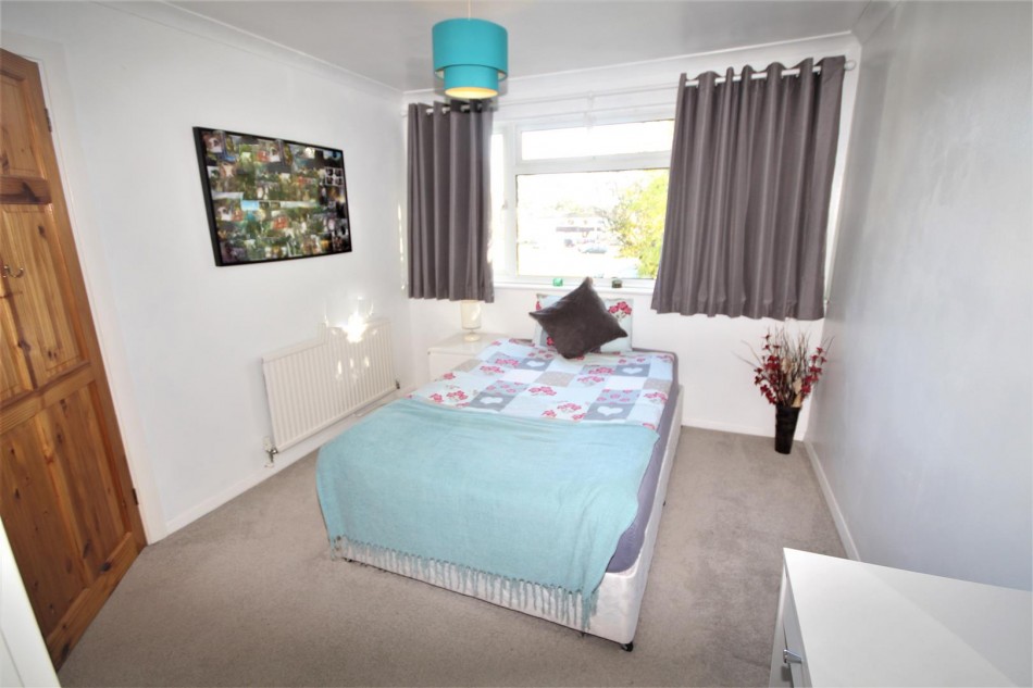 Hanwood Close, Woodley, Reading WentWorth Estate Agents