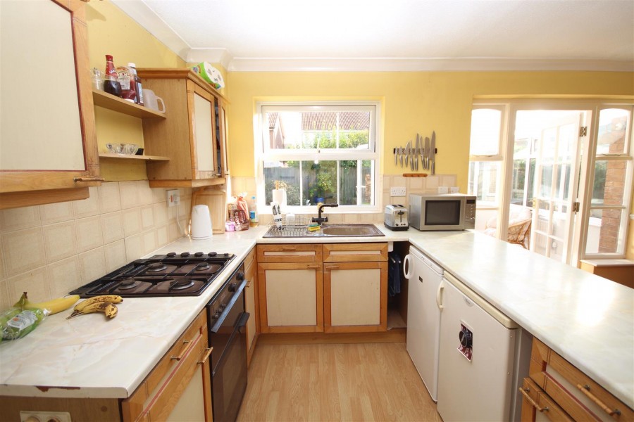 Nimrod Close, Woodley, Reading WentWorth Estate Agents