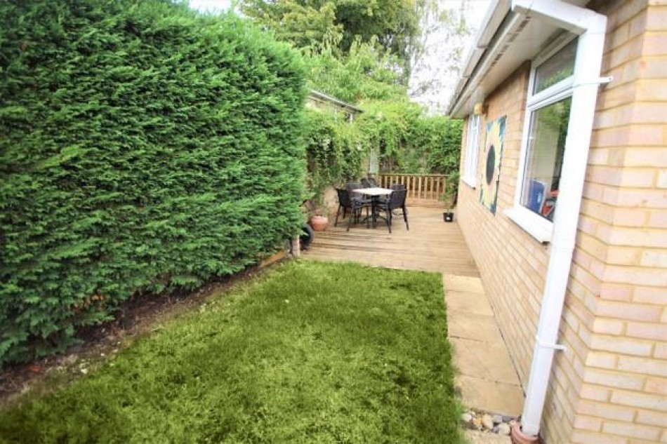 Lunds Farm Road, Woodley, Reading WentWorth Estate Agents