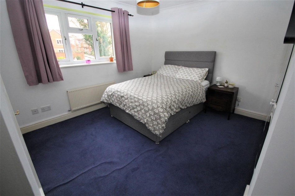 Buttercup Close, Wokingham WentWorth Estate Agents