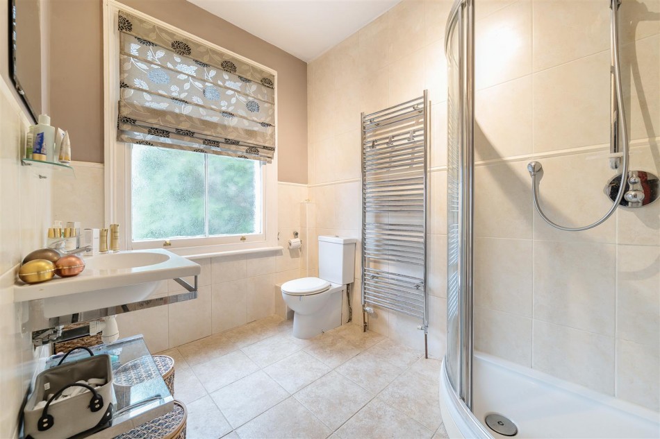 Denmark Avenue, Woodley, Reading WentWorth Estate Agents