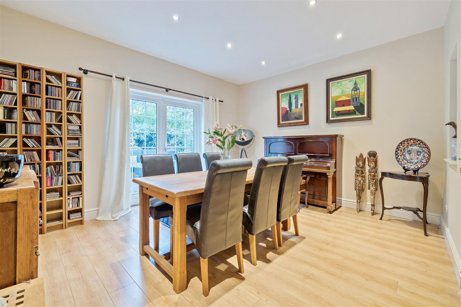 Denmark Avenue, Woodley, Reading WentWorth Estate Agents