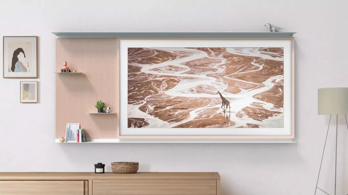 Samsung Hangs The Frame on the Wall with My Shelf WERD