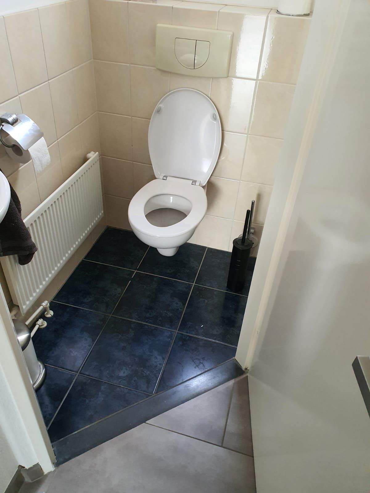 Kosten Toilet Renovatie Toilet renovatie 1 m2; Hangend Werkspot