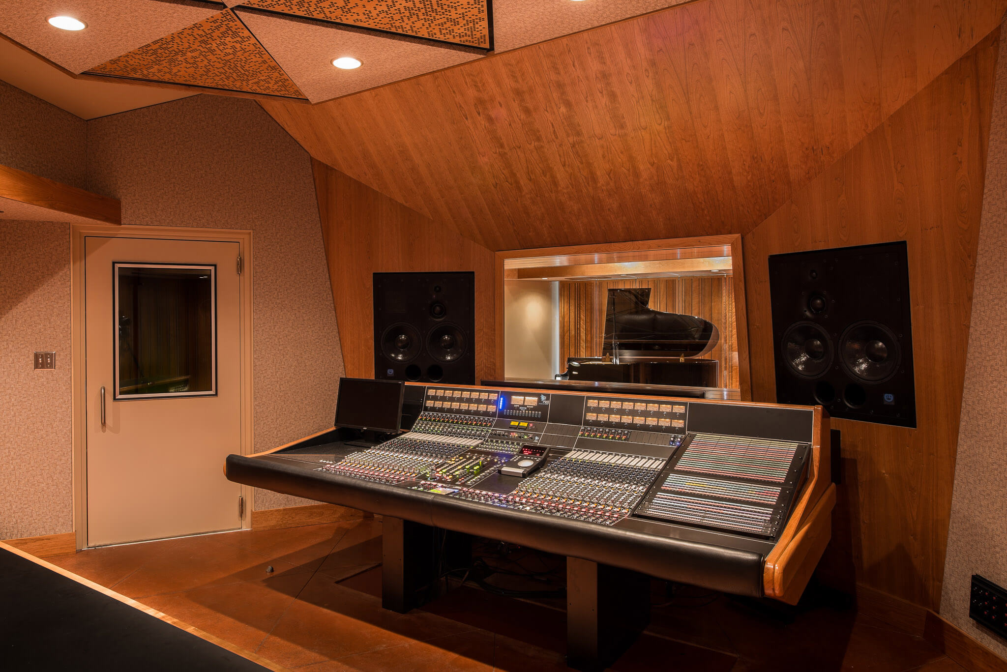 Wes Lachot Design Group Recording Studio Design and Acoustic Consulting