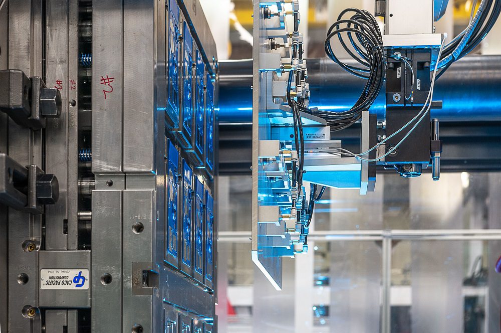 Plastic Injection Molding Westec Plastics Premier Medical Injection