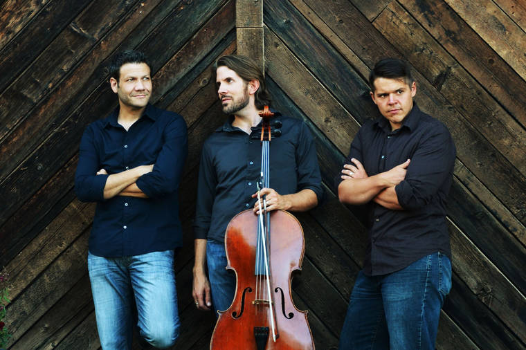 Hawaiian Style Band, Ultimi swing into Kahilu Theatre West Hawaii Today