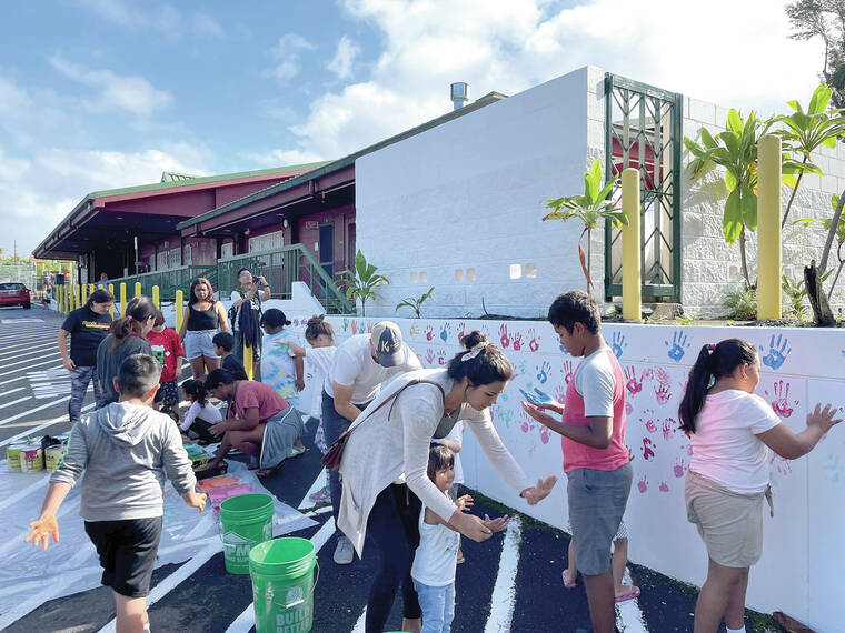 Hands across Holualoa West Hawaii Today