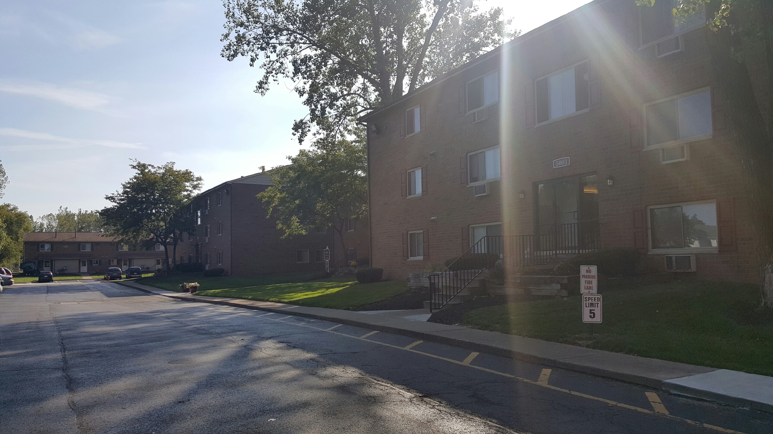 Home West Lake Gardens